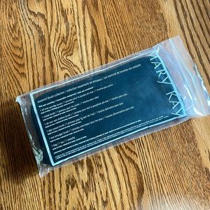 Mary Kay essential brush collection